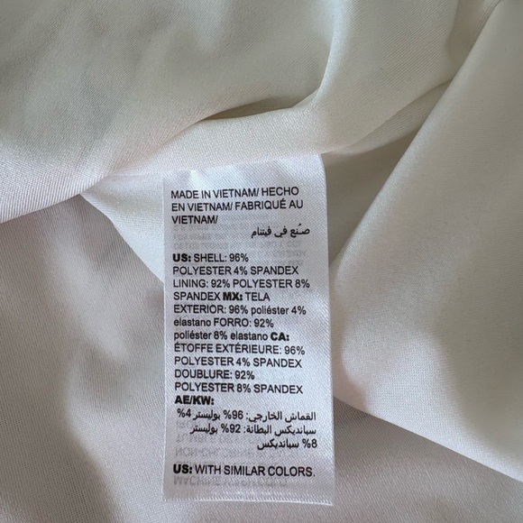 NWT White House Black Market White and Gold Floral Camisole - Picture 6 of 6